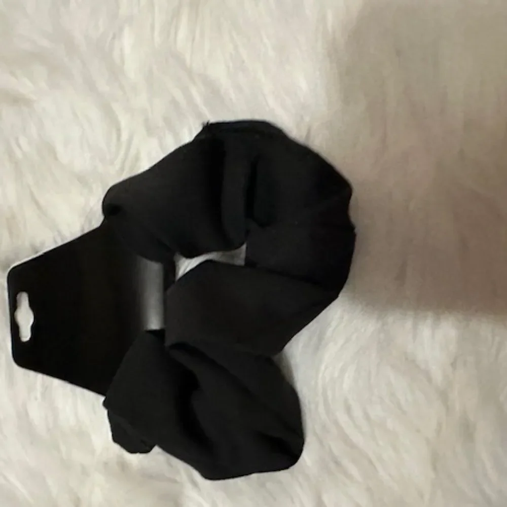 Bundle (6) Satin Scrunchie   SC8116  - KIDS  Handmade NWT Boutique